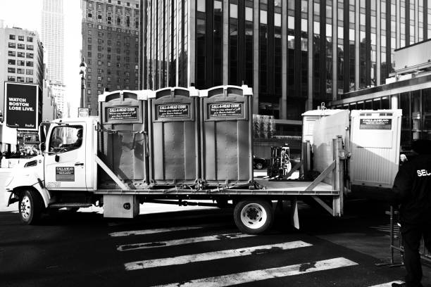 Best High-end porta potty rental  in Bridgeton, MO